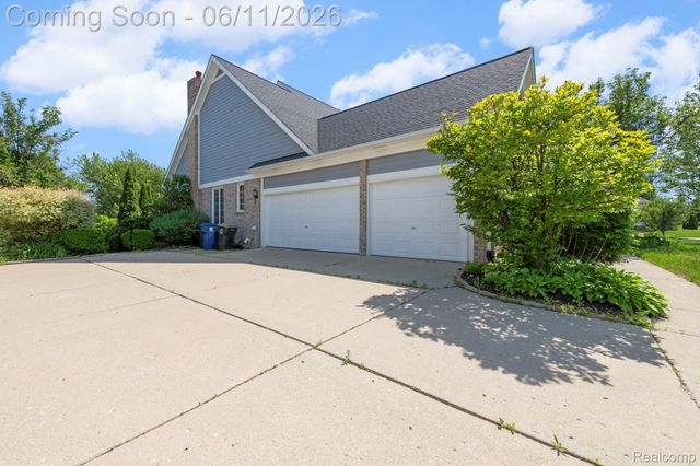 50145 Tottenham Court, Canton Charter Township, MI 48187
