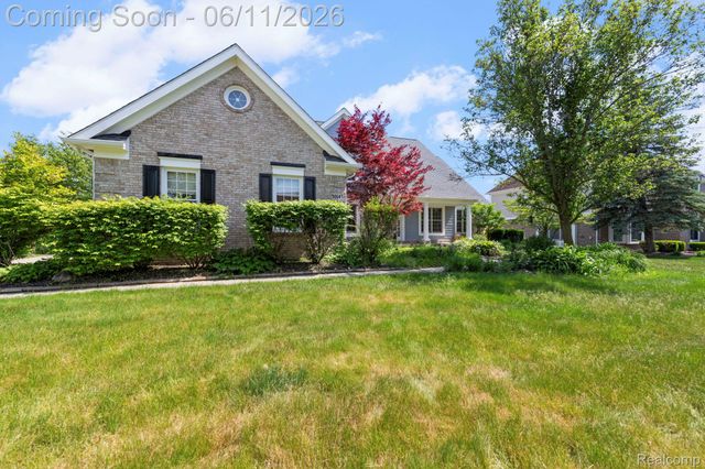 50145 Tottenham Court, Canton Charter Township, MI 48187