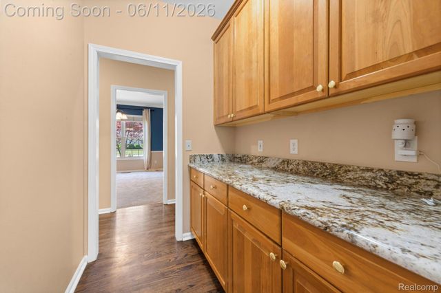 50145 Tottenham Court, Canton Charter Township, MI 48187
