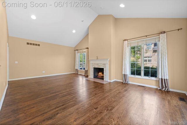 50145 Tottenham Court, Canton Charter Township, MI 48187