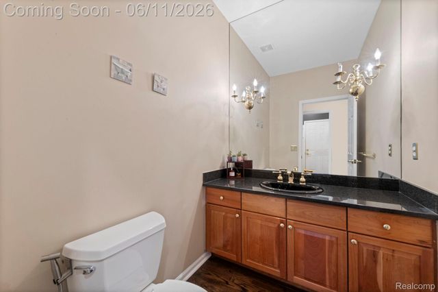 50145 Tottenham Court, Canton Charter Township, MI 48187