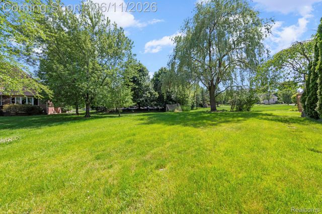50145 Tottenham Court, Canton Charter Township, MI 48187