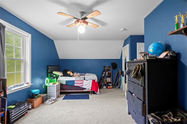 105 Jacobs Rd, Irwin Twp, PA 16038