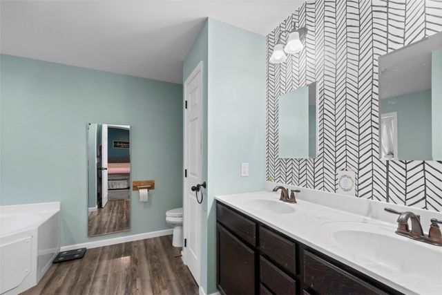 105 Jacobs Rd, Irwin Twp, PA 16038