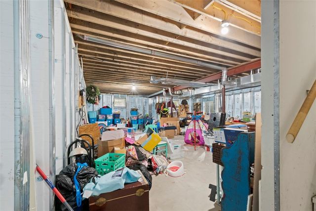 105 Jacobs Rd, Irwin Twp, PA 16038