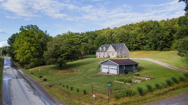 105 Jacobs Rd, Irwin Twp, PA 16038