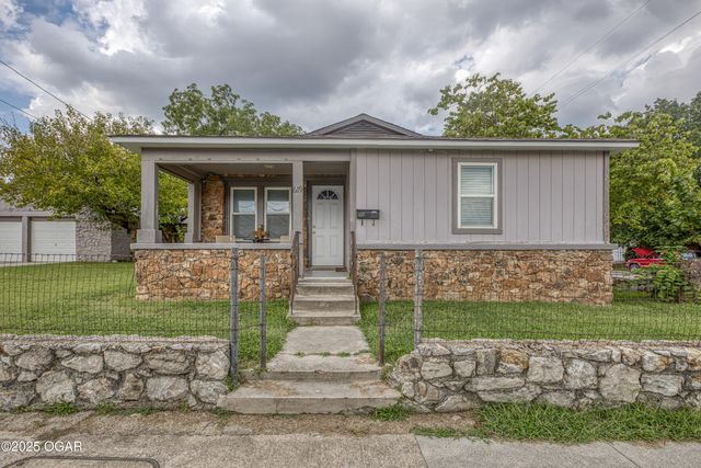615 & 619 E 15th Street, Joplin, MO 64801