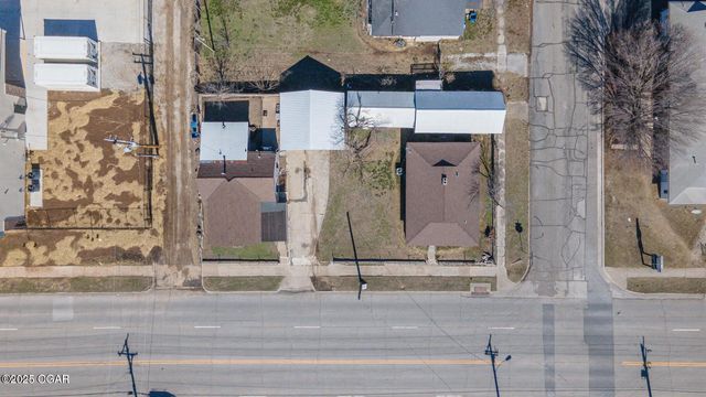 615 & 619 E 15th Street, Joplin, MO 64801