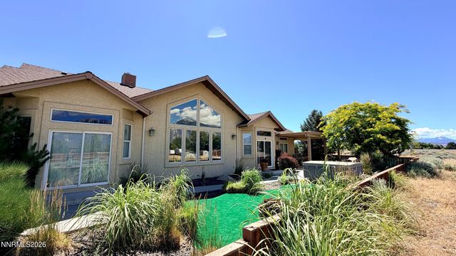 901 Sweetwater Drive, Gardnerville, NV 89460