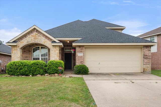 1650 Country Hills Drive, Waxahachie, TX 75165