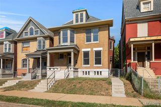 5163 Enright Avenue, St Louis, MO 63108