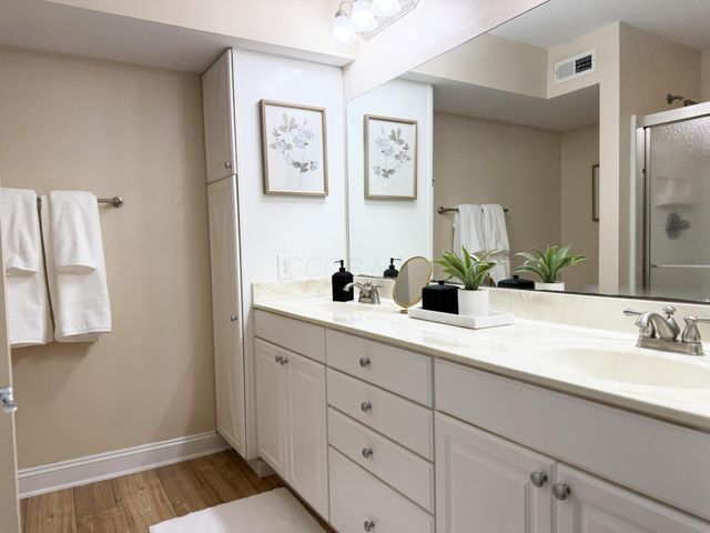 145 Glen Mawr Circle, Delaware, OH 43015