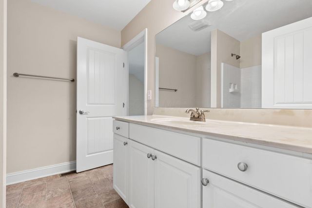 145 Glen Mawr Circle, Delaware, OH 43015