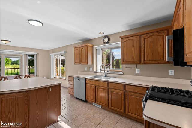 67099 Hartway Road, Ray Twp, MI 48096