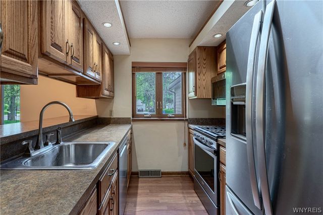 826 Klein Road, Amherst, NY 14221