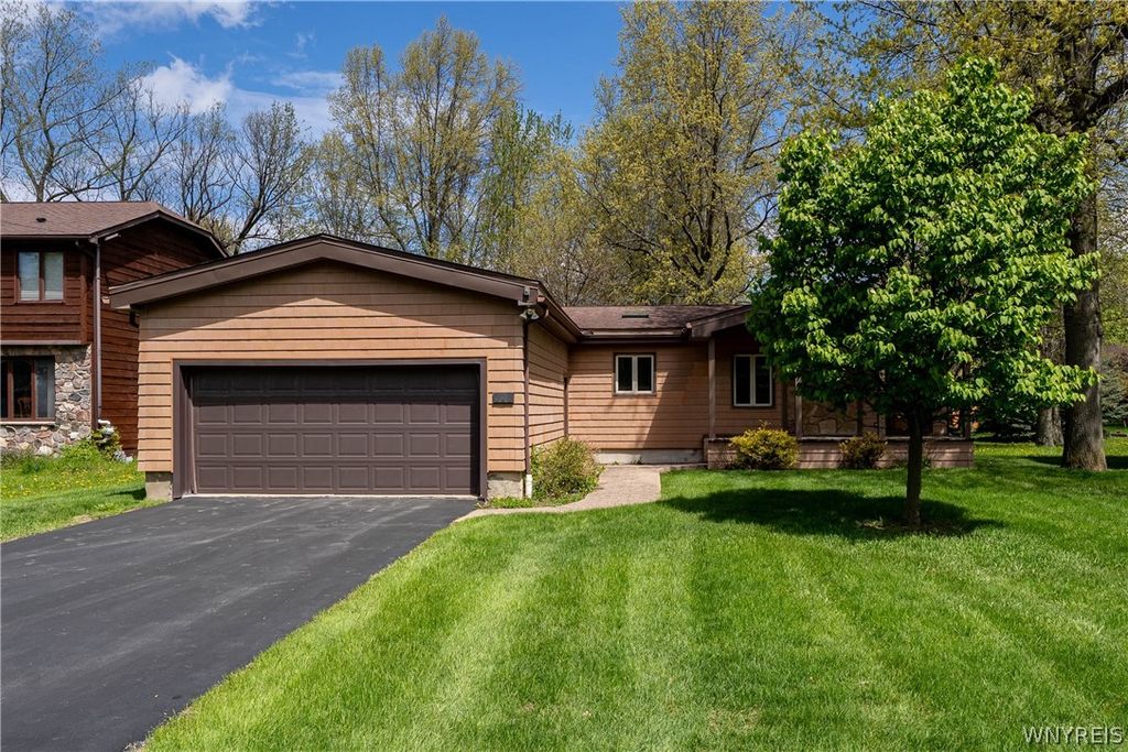 826 Klein Road, Amherst, NY 14221