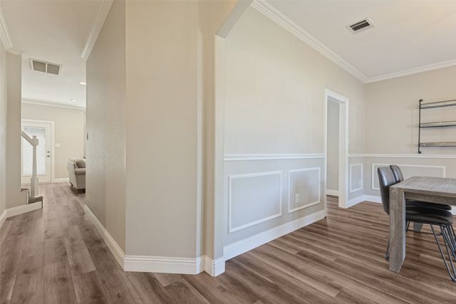 136 S College Street S, Keller, TX 76248