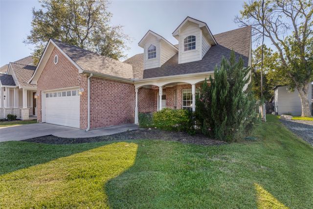 136 S College Street S, Keller, TX 76248