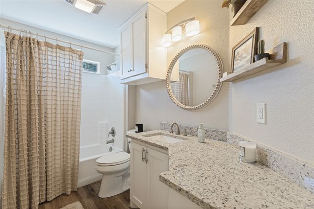 136 S College Street S, Keller, TX 76248