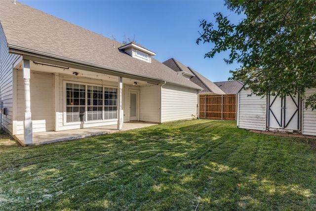 136 S College Street S, Keller, TX 76248