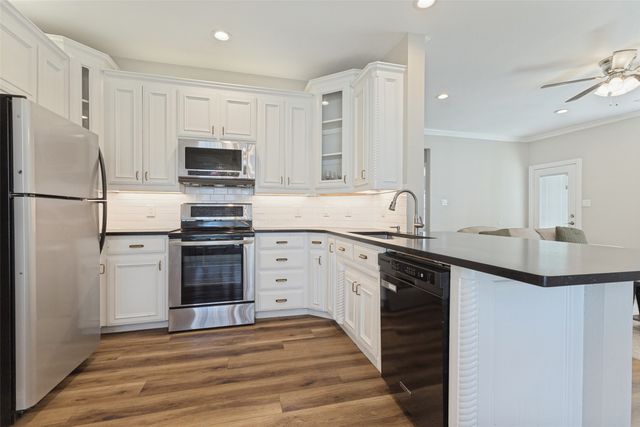 136 S College Street S, Keller, TX 76248