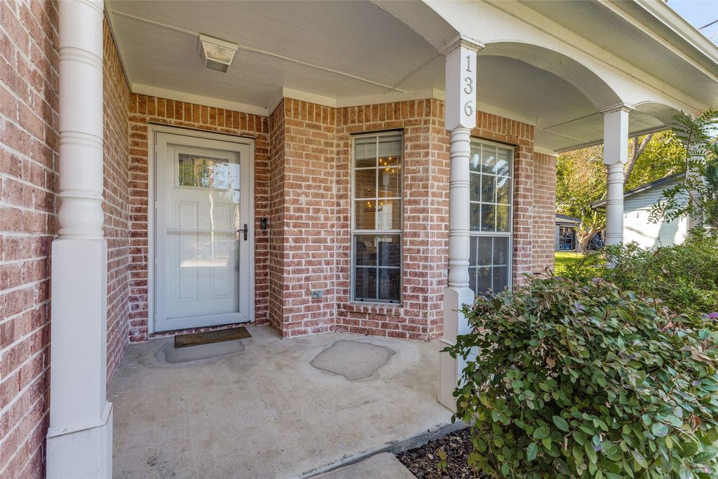 136 S College Street S, Keller, TX 76248 — photo 3