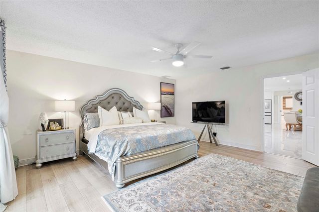 10209 Vestal Court, Coral Springs, FL 33071