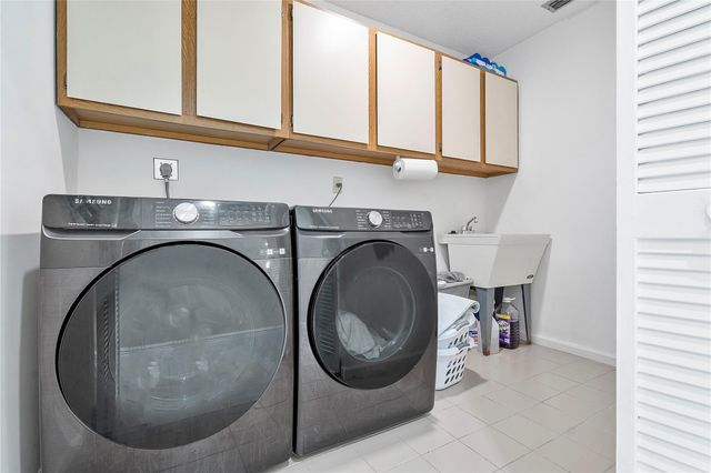 10209 Vestal Court, Coral Springs, FL 33071