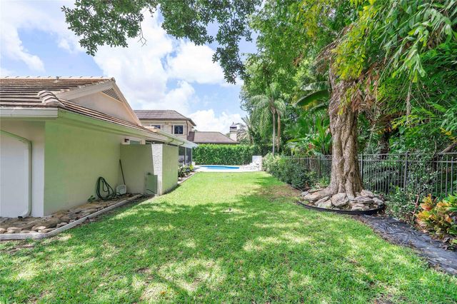 10209 Vestal Court, Coral Springs, FL 33071