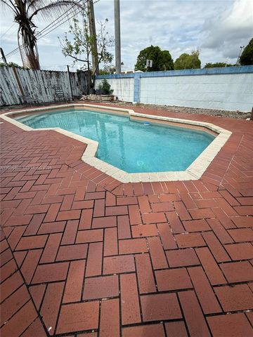 1020 SW 81st Ter, North Lauderdale, FL 33068