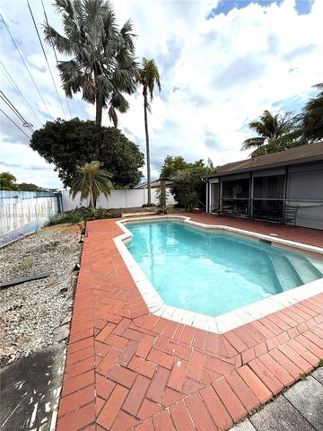 1020 SW 81st Ter, North Lauderdale, FL 33068