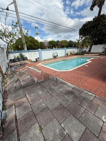 1020 SW 81st Ter, North Lauderdale, FL 33068