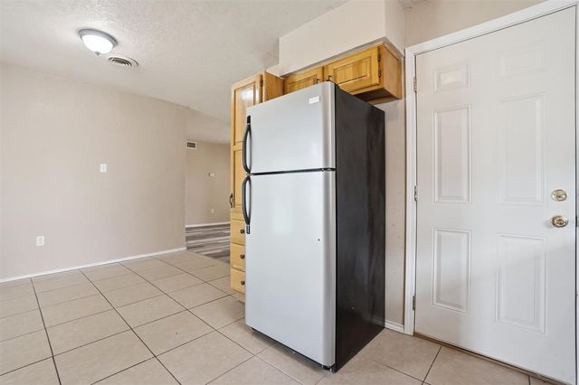 49 SW 49th, Lawton, OK 73505