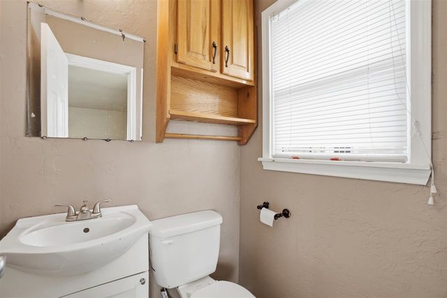 49 SW 49th, Lawton, OK 73505