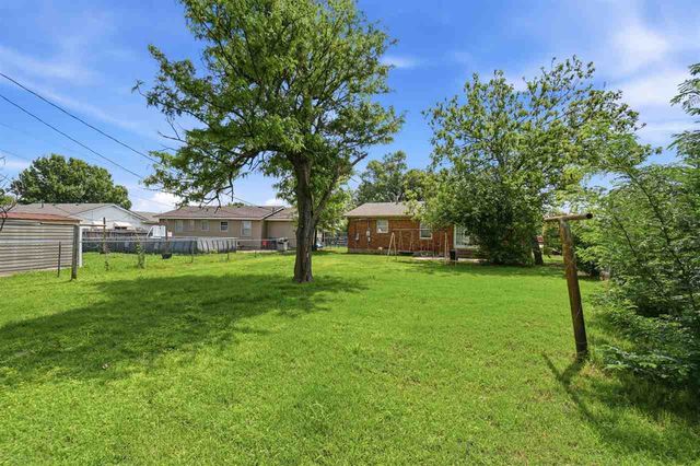 49 SW 49th, Lawton, OK 73505