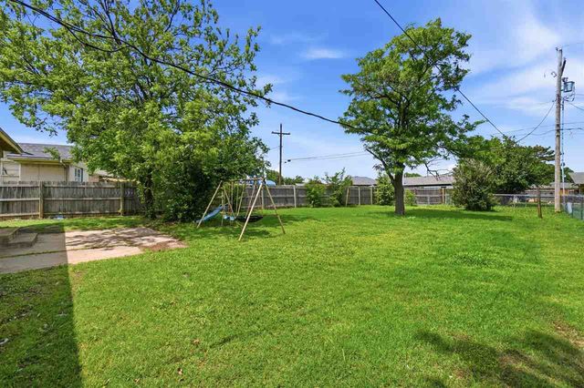 49 SW 49th, Lawton, OK 73505
