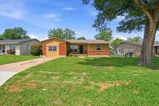49 SW 49th, Lawton, OK 73505