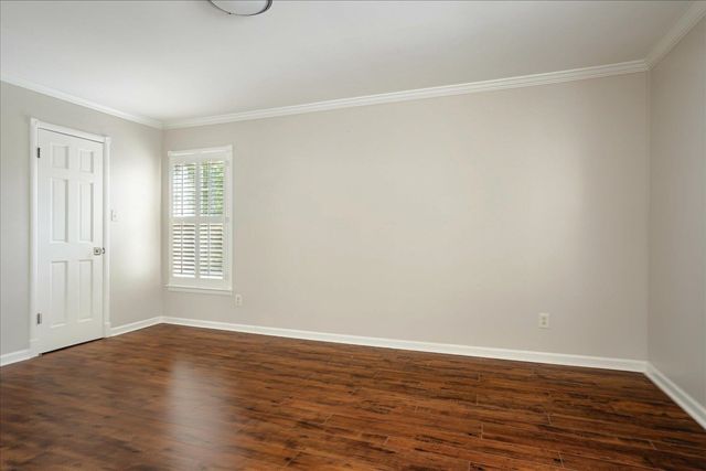 2899 CROSS COUNTRY DR, Germantown, TN 38138