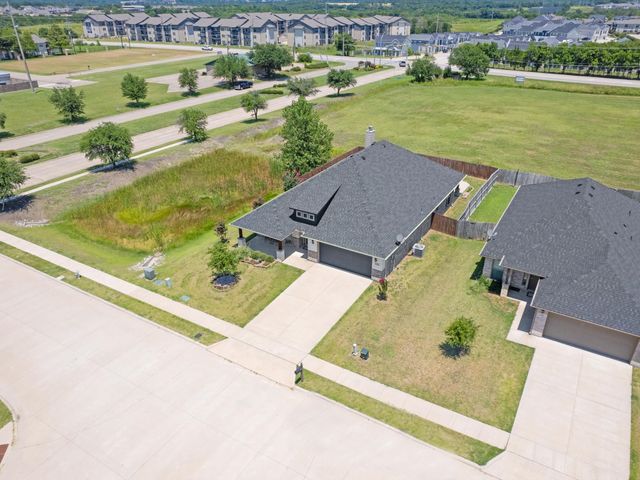 1105 Del Mar Drive, Sherman, TX 75092