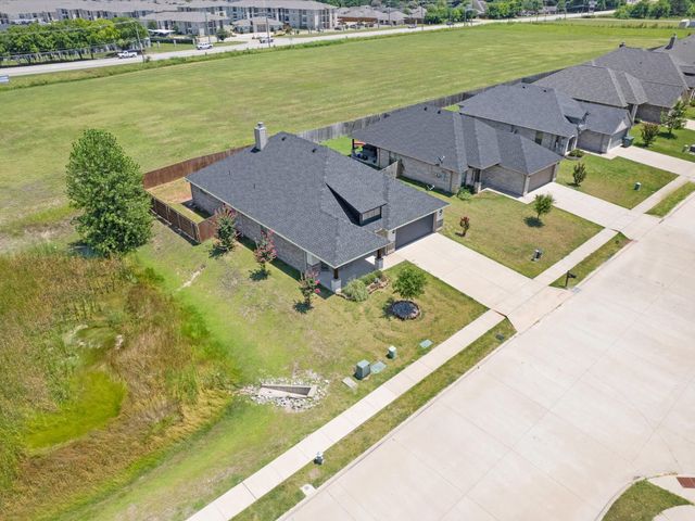 1105 Del Mar Drive, Sherman, TX 75092