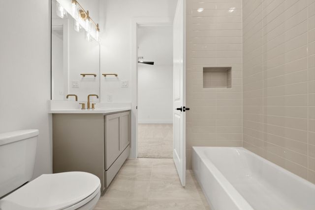 10734 Winding Branch, Chappell Hill, TX 77426