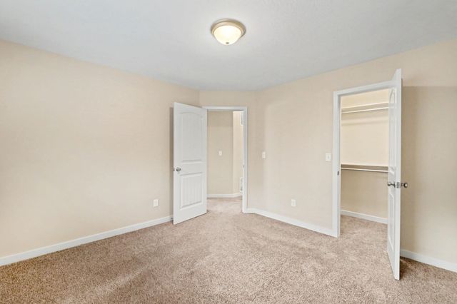 1218 S Longford St, Wichita, KS 67207