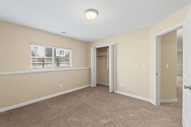 1218 S Longford St, Wichita, KS 67207