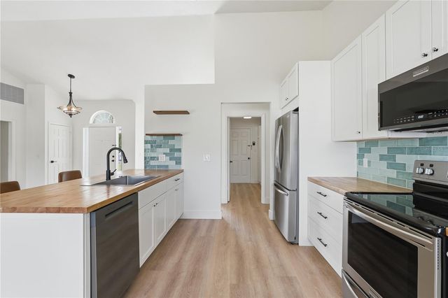 36703 SUNDANCE DRIVE, Grand Island, FL 32735