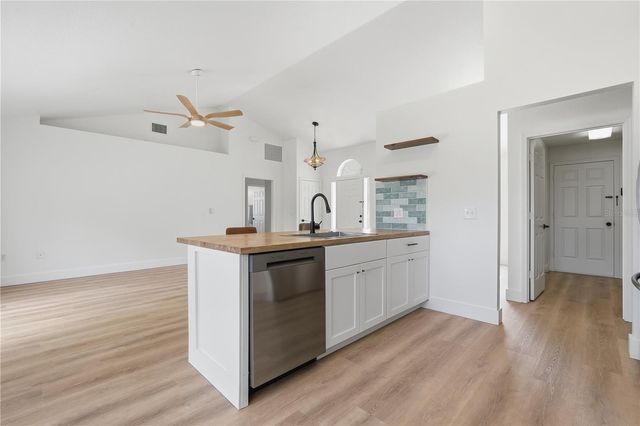 36703 SUNDANCE DRIVE, Grand Island, FL 32735