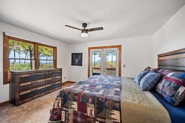 1655 Mangums Trail, Blue Ridge, GA 30513