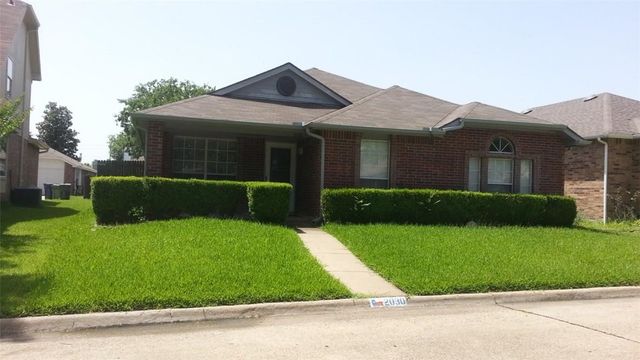 2030 Oak Creek Court, Garland, TX 75040