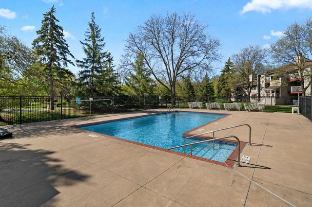 300 Shelard Parkway 209, Saint Louis Park, MN 55426