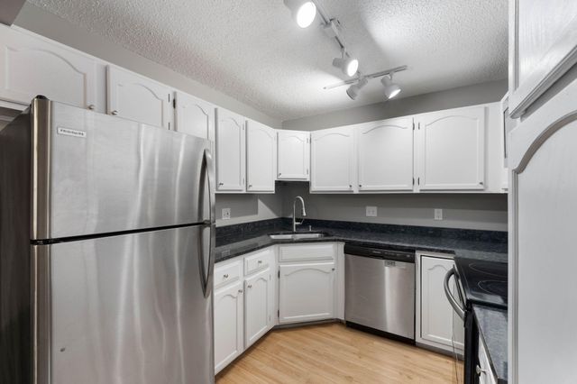 300 Shelard Parkway 209, Saint Louis Park, MN 55426