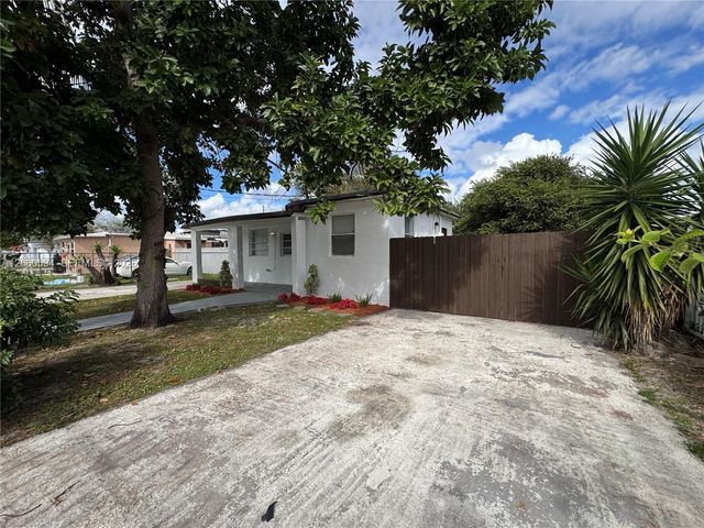 2381 NW 153rd St, Miami Gardens, FL 33054